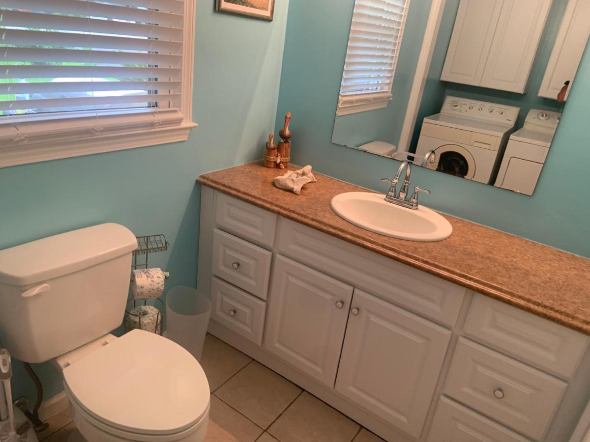 Cheerful Two Bedroom House 1.5 Miles From Beach. Myrtle Beach Extérieur photo