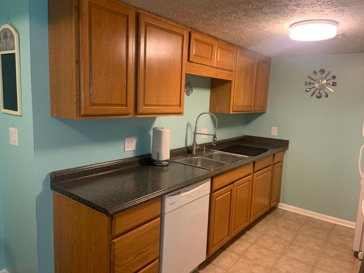 Cheerful Two Bedroom House 1.5 Miles From Beach. Myrtle Beach Extérieur photo